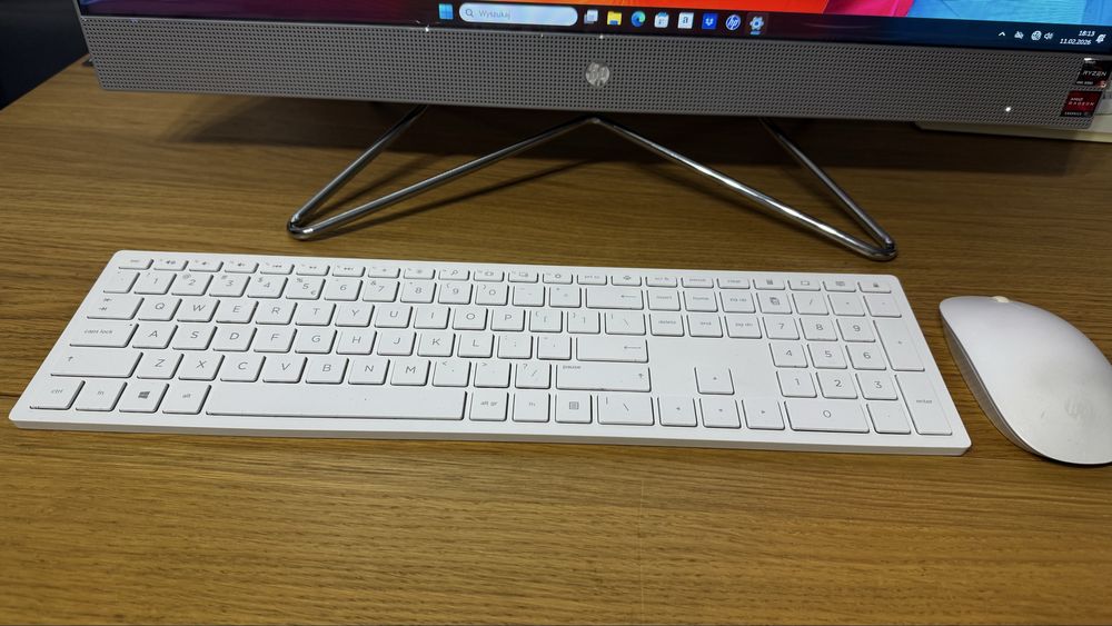 HP All-in-One 27″ • Ryzen 5 4500U • 32 GB RAM • SSD • Windows 11 Pro