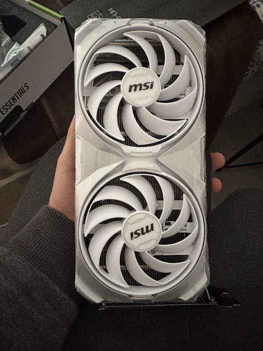 MSI RTX 4070 Super Com Garantia 2027