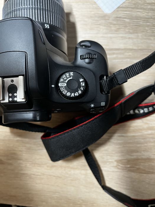 Терміново!!! Продам фотоапарат canon 4000d в хоршому стані!