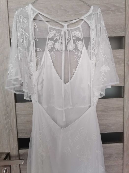 Nowa suknia ślubna haftowana 44 Asos linia A