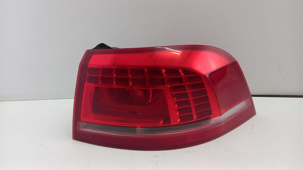 Фонарь задний правый стоVolkswagen Passat B7 Combo 2011-2014 3AF945310