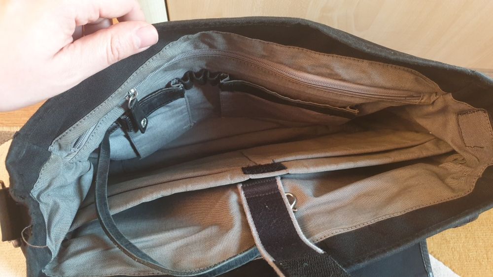 Torba męska czarna lacoste A4 laptop uczelnia biuro oryginalna