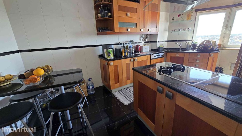 Apartamento T1 com ar condicionado e elevador