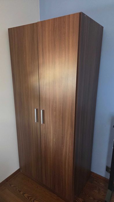 Szafa 2-drzwiowa – 82 × 50 × 181 cm – 100 zł