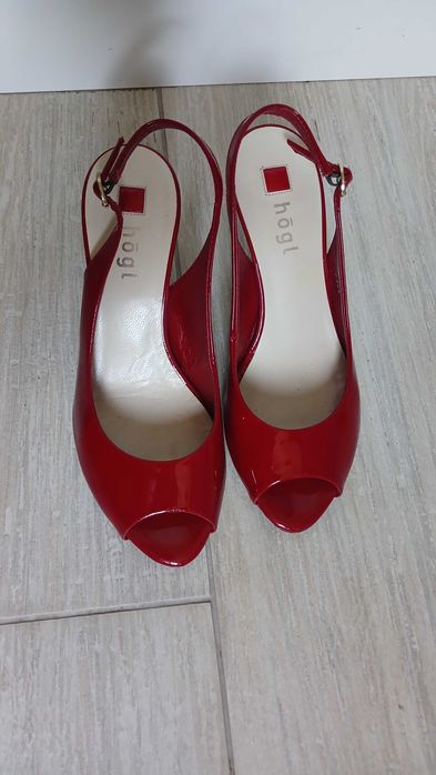 Туфли-лодочки Hógl вишневые 37 р. Лаковая кожа