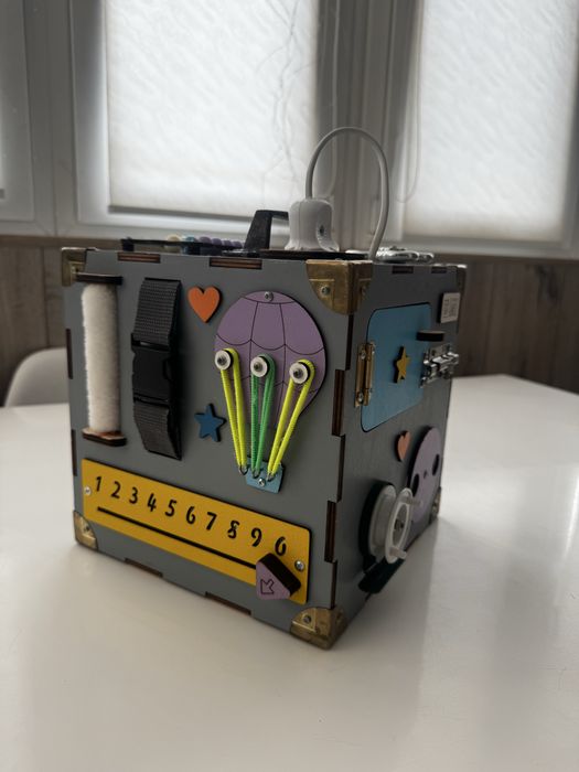 Бізікуб розвиваючий б/у