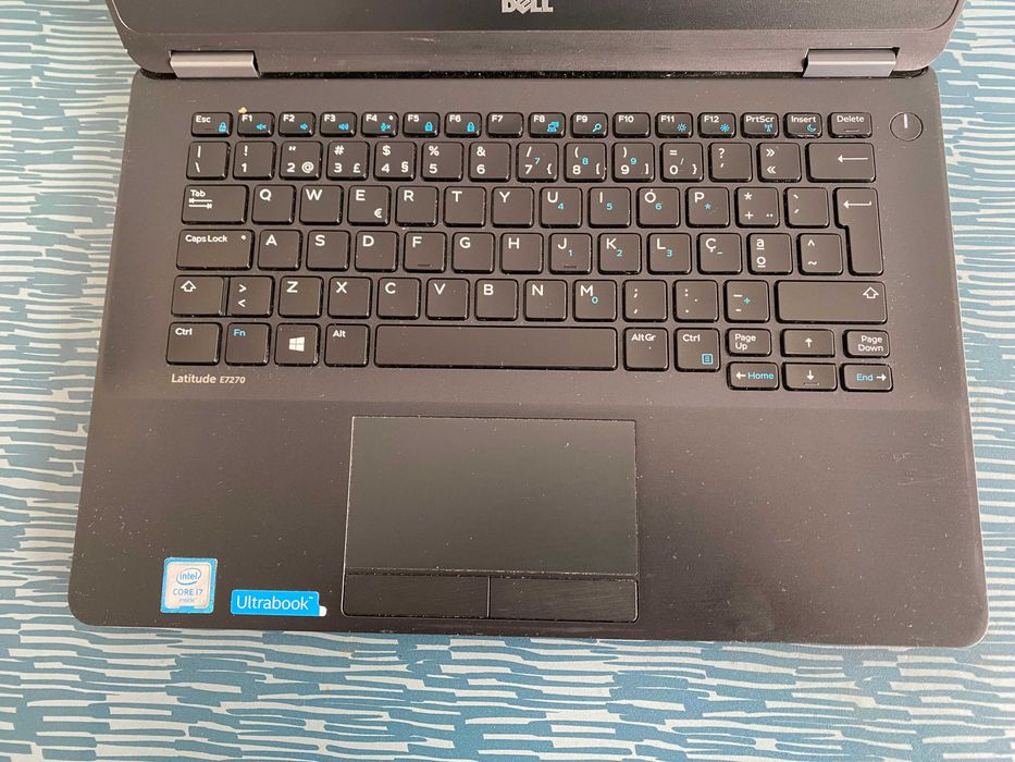 Portátil Ultrabook Profissional Dell Latitude E7270 — Intel i7 / 8GB / 12.5"