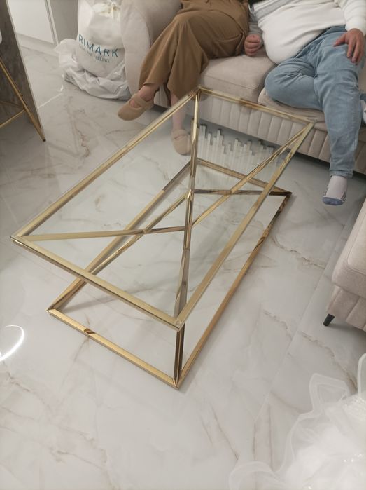 Sprzedam nowy prysznic plus nowy stolik zloty