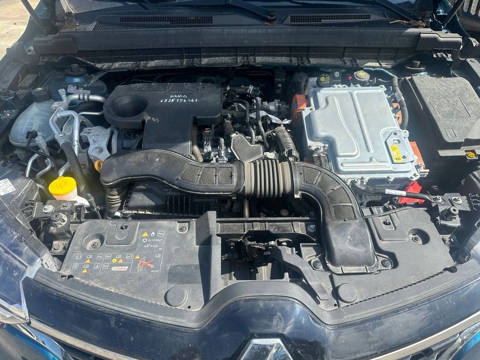 RENAULT ARKANA 1.6 E-TECH HIBRID DE 2022 (CENTRO DE ABATE)