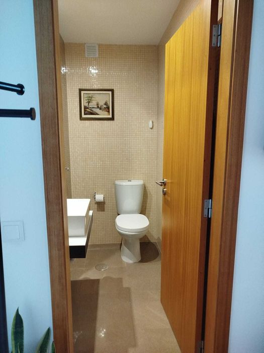 Apartamento T2 em Pedroso – Excelente Exposição Solar e Acessos