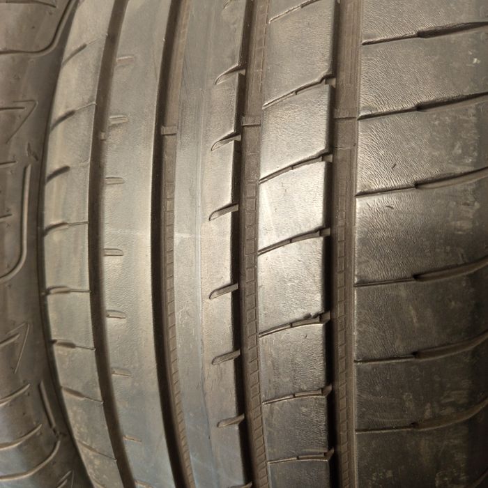 235/55R18 Goodyear Eagle