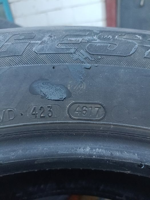 Продам летние шины Bridgestone Dueler