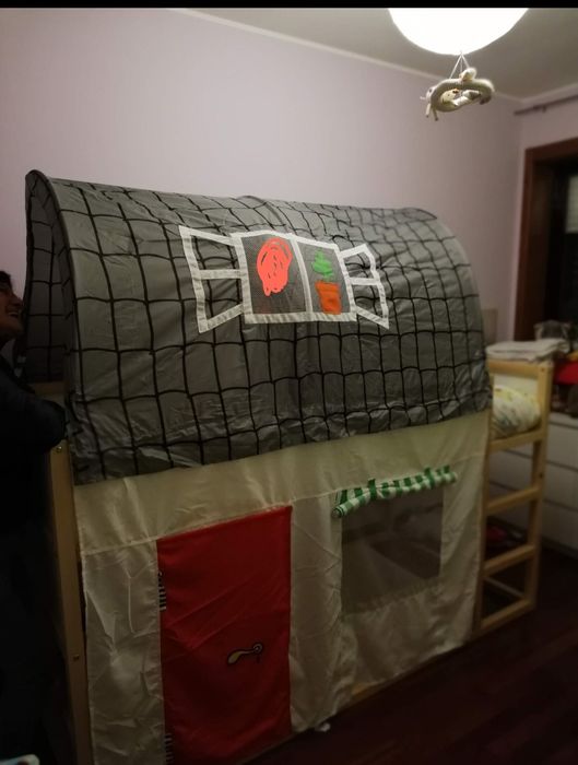 Cama reversível tipo beliche