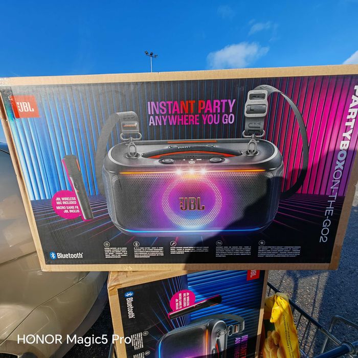 Колонка JBL Partybox On-The-Go 2 колонки для вечірок + мікрофон. Орг