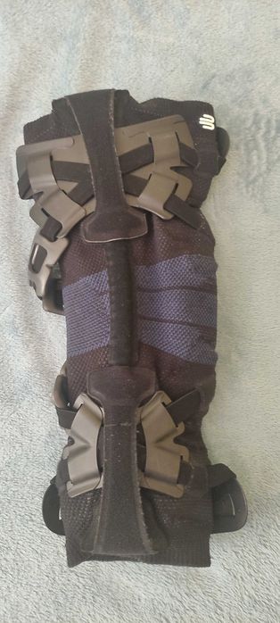 Orteza kolana Bauerfeind GenuTrain OA roz. 2