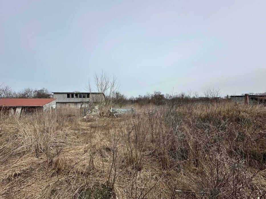 Продаж ділянки під забудову 47 сот.Електрика ,свердловина !