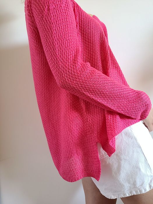 Różowy sweter oversize Amisu
