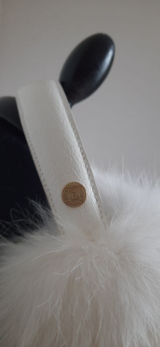 Celine оригінал шикарні навушники! Натуральне хутро! Подіумна річ!