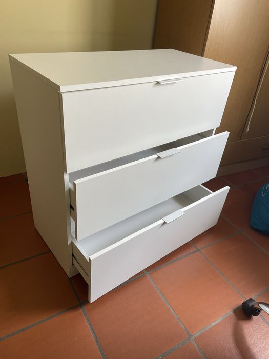 Móvel branco IKEA