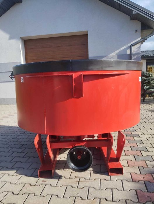 Betoniarka na wałek przekaźnika mocy 800 L
