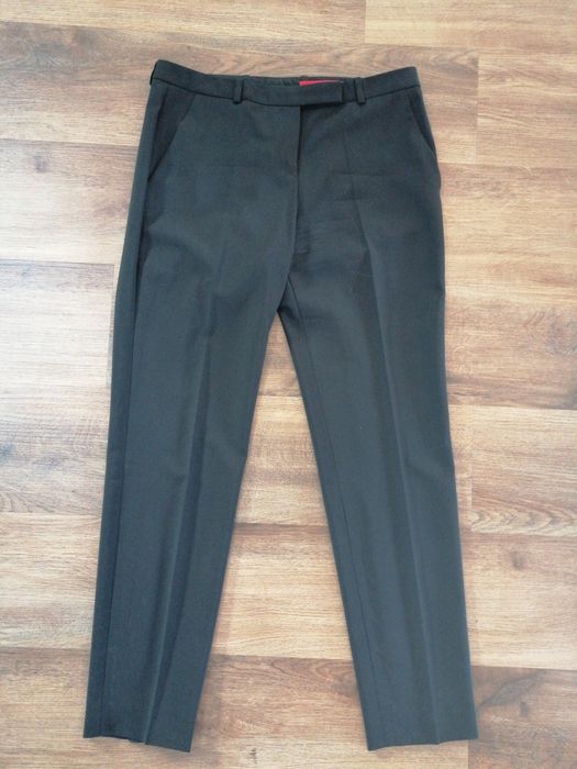 Okazja! Garnitur damski Hugo Boss S/36