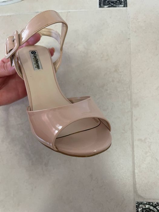 Босоніжки 36 розміру