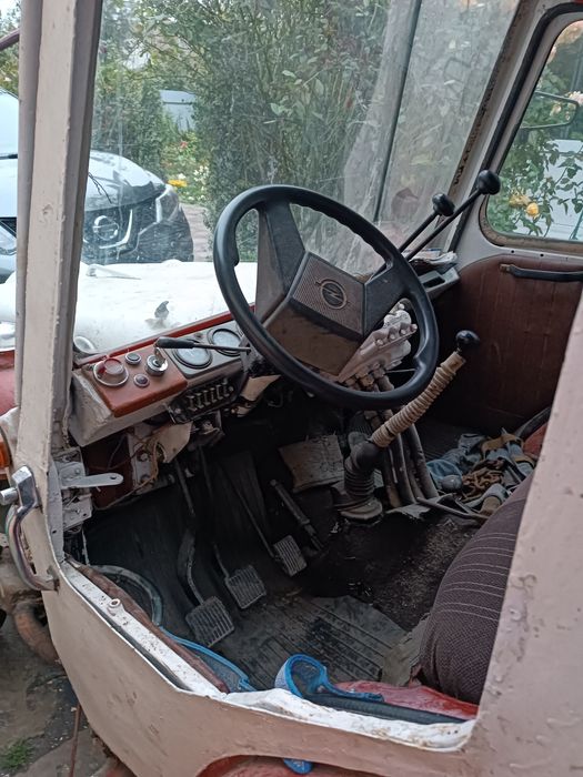 Продам трактоТ25