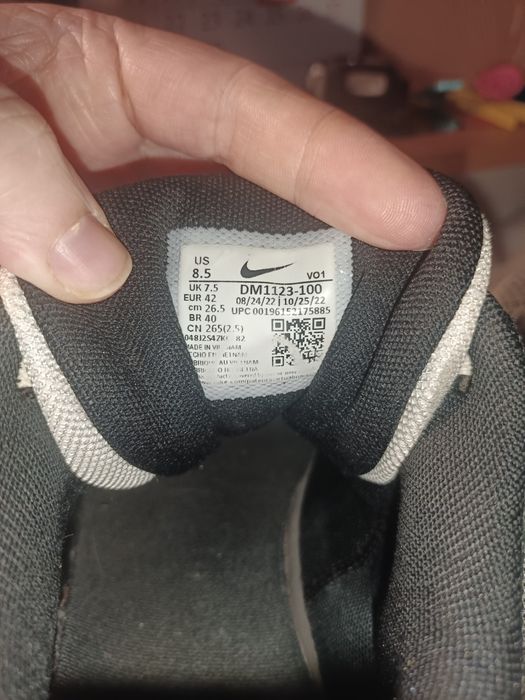 Баскетбольні кросівки чоловічі Nike Lebron
