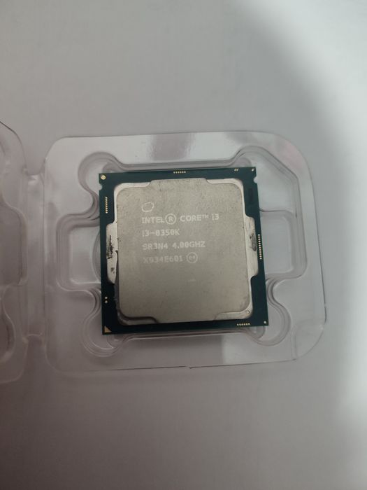 Процесор i3-8350k