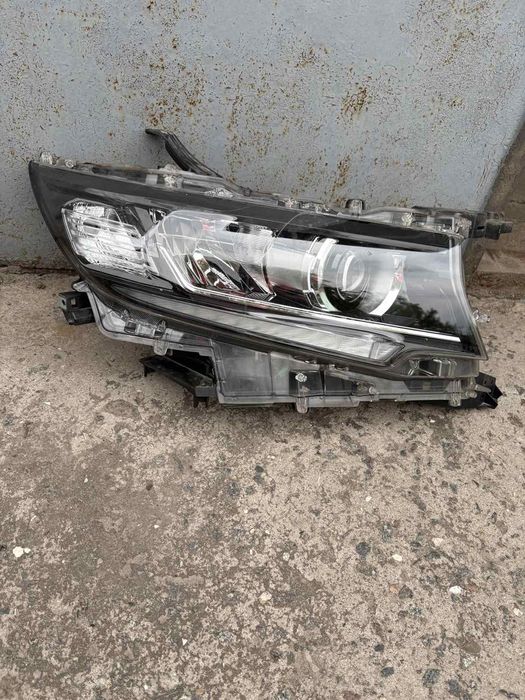 Продам фары Toyota Land Cruiser Prado 150 2023