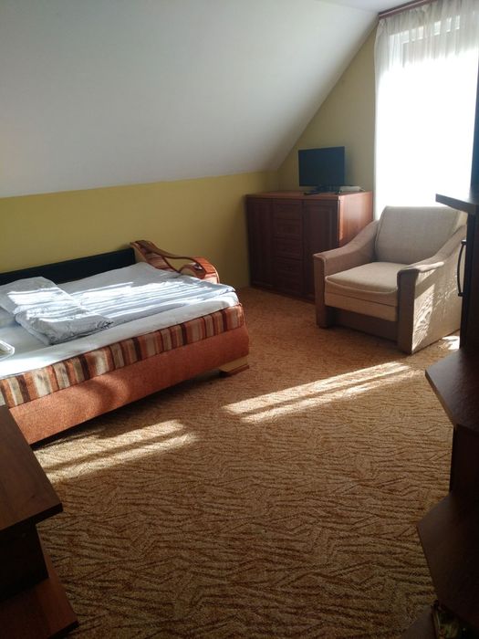 Садиба Під Скелею