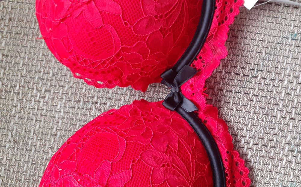 Bielizna stanik biustonosz push up 75B