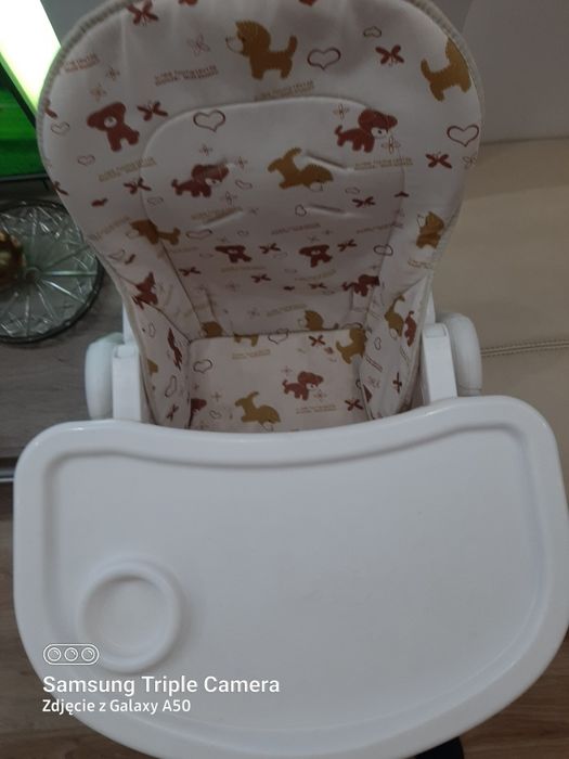 Krzesełko do karmienia dziecka