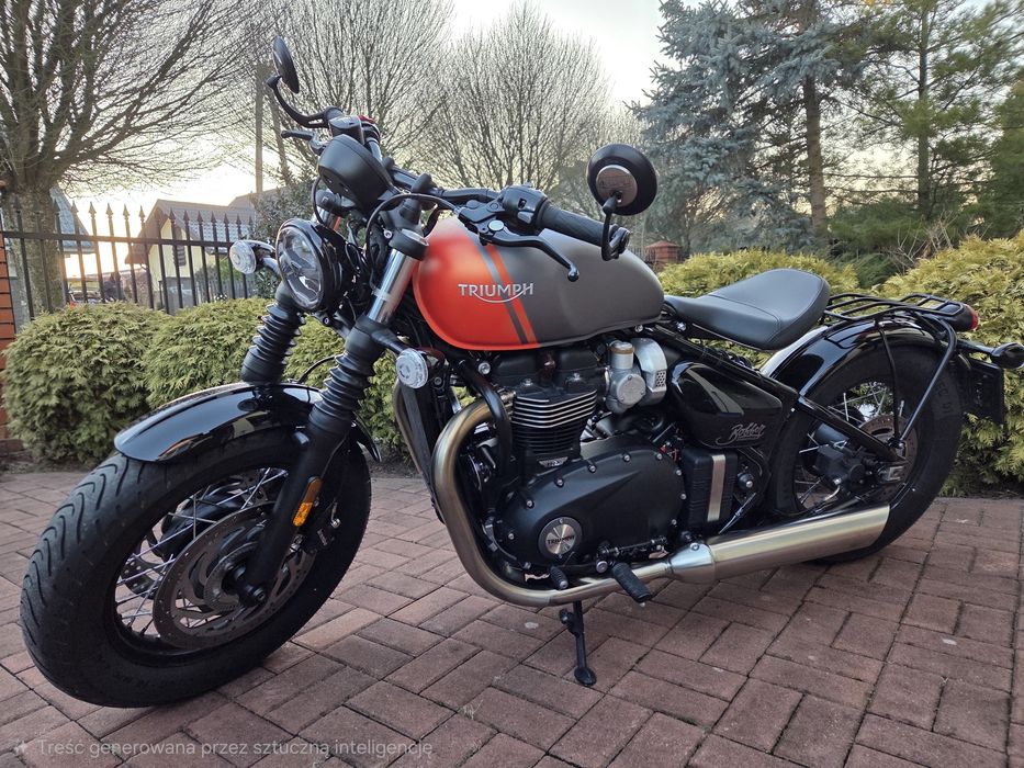Triumph Bonneville Bobber „Praktycznie nowy” salonowy.