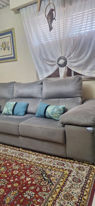 Sofá cinza com chaise longue