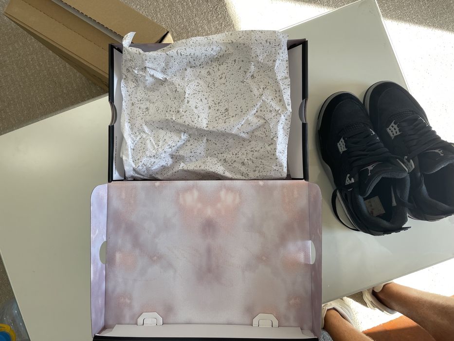 Jordan 4 Retro “Black Canvas”