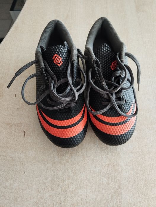 Buty piłkarskie, korki lane Fanco dla dziecka r.30 (19,5 cm)