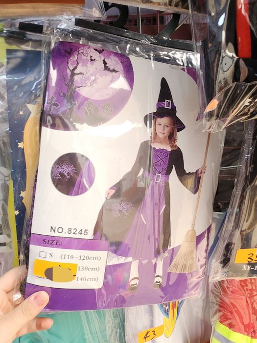 Kostium czarownicy dla dziewczynki 110–120 cm – Halloween