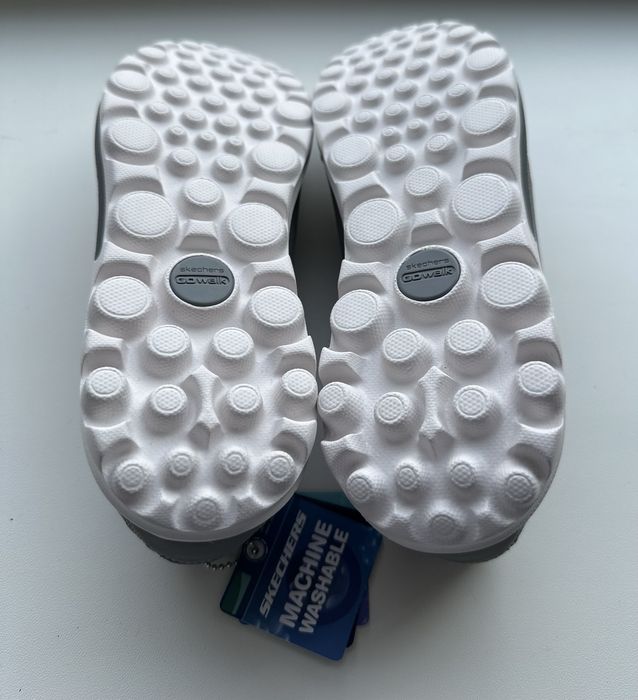 Жіночі кросівки макасини Skechers GOwalk Classic, розмір 38,5 сліпони