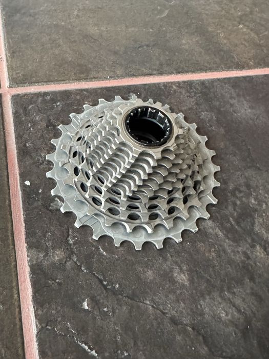 Cassete SRAM RED 10-28T 12SPD XDR como nova
