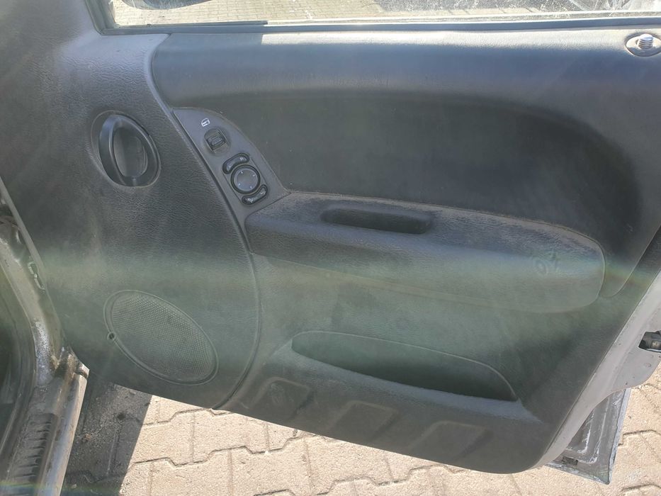 Jeep Cherokee/Liberty / 2.8 diesel / 2003r. / na części