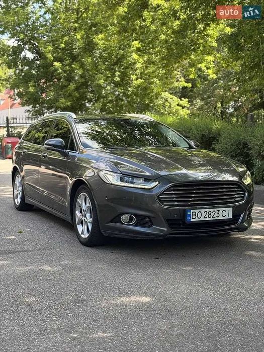 FORD MONDEO 2015 року