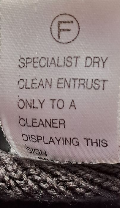 Męski blezer ze skóry firmy Classics Debenhams.