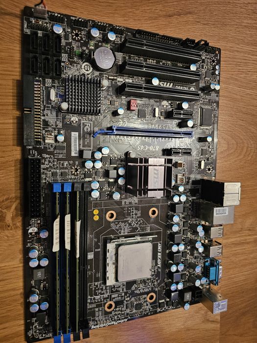 Płyta główna msi 870-c45 procesor amd phenom II 12GB RAM