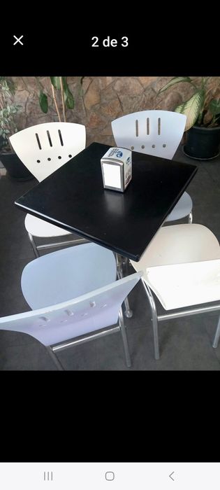 Vendo mesas e cadeiras de pastelaria em bom estado.
