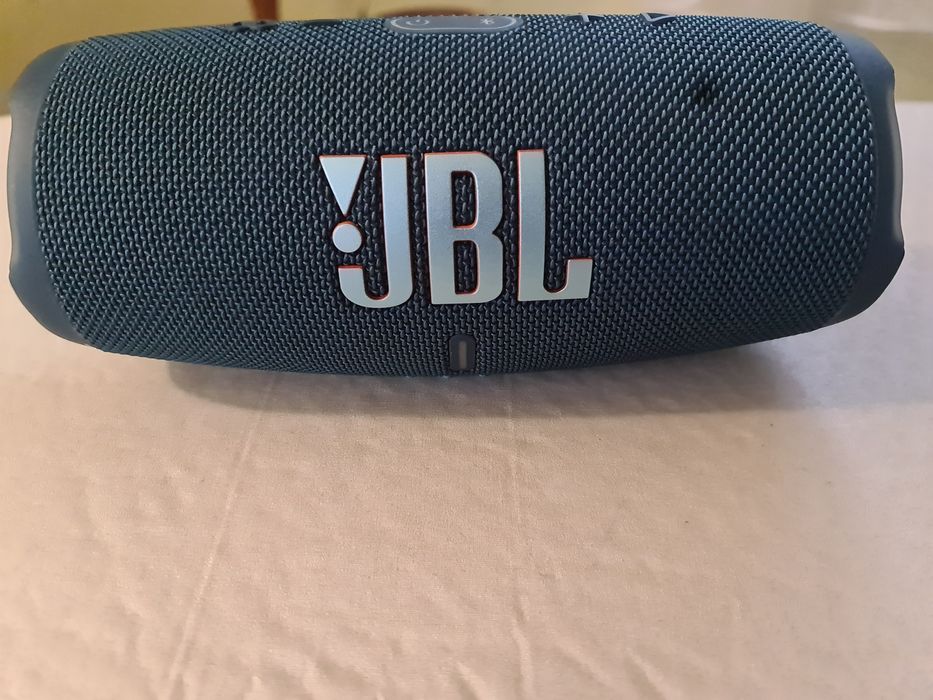 Колонка JBL Charge 5