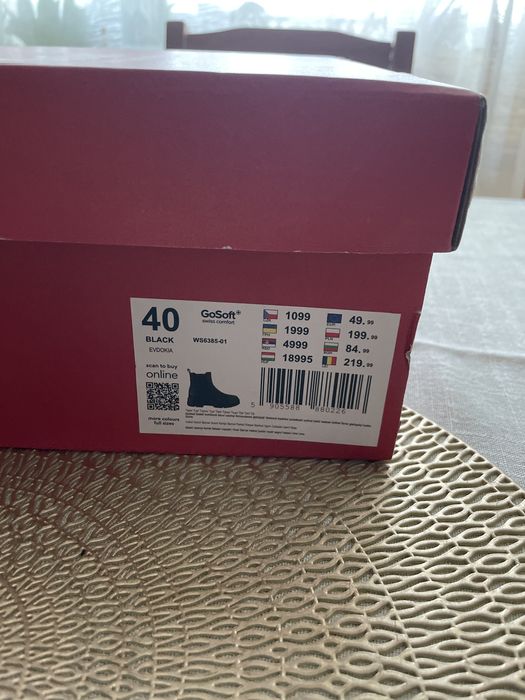 Trzewiki damskie  skórzane ocieplane firmy GoSoft , stan idealny .
