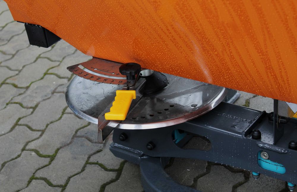 УСИЛЕНА РАМА Розкидач міндобрив польовий садовий VINMET рум розсіювач