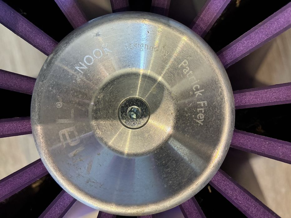 Nook design Patrick Frey for Vial stołek hoker