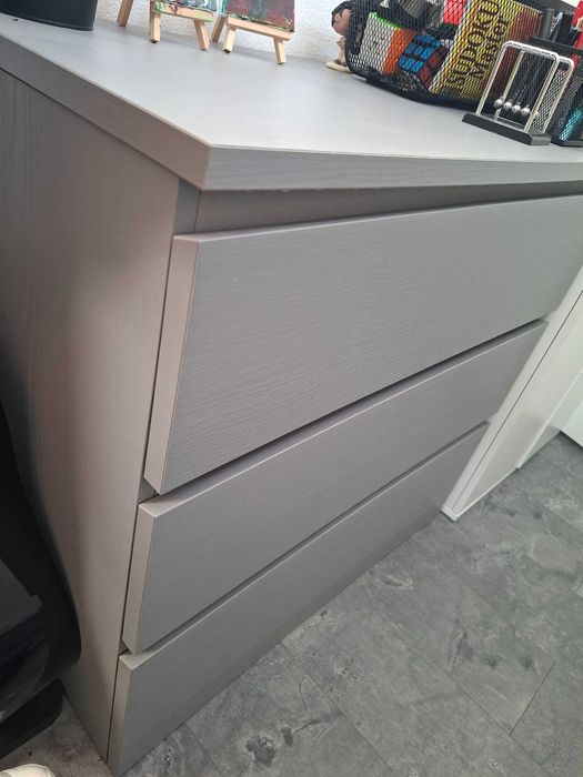 Cômoda Malm Ikea